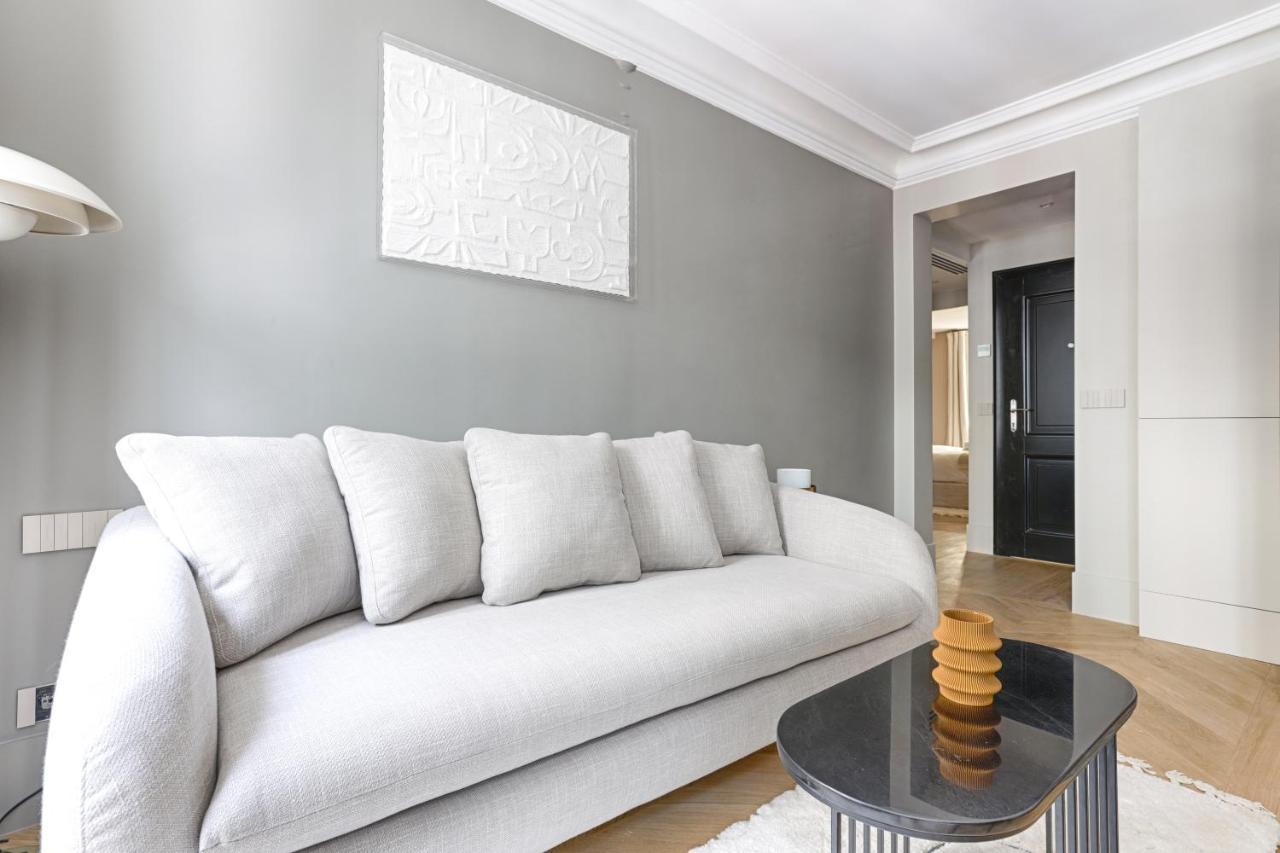 Unique Luxury Parisian flat 2BR/6P -Champs Elysées Esterno foto